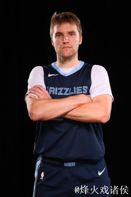 卡姆-斯潘塞单场27分刷新职业新高,快船成背景板 卡姆-斯潘塞单场27分刷新职业新高,快船成背景板