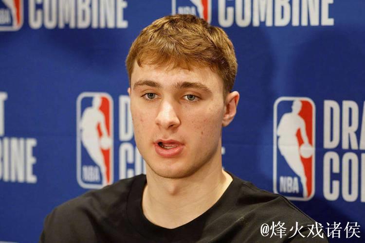 弗拉格创纪录 成NBA最年轻40+得分球员