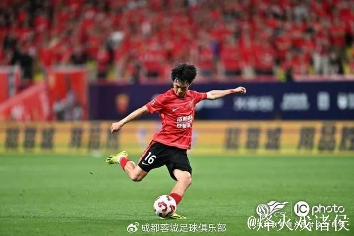 成都蓉城再添一名国脚 杨明洋：30岁是追梦的起点