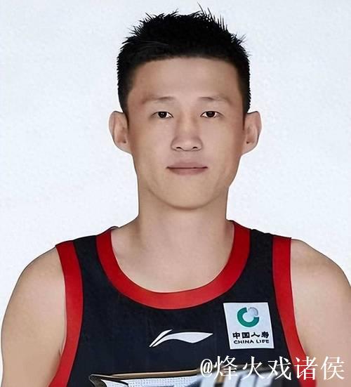 又一位少帅!周鹏出任深圳男篮主教练兼球员 又一位少帅!周鹏出任深圳男篮主教练兼球员